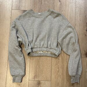 Cropped Alo Crewneck